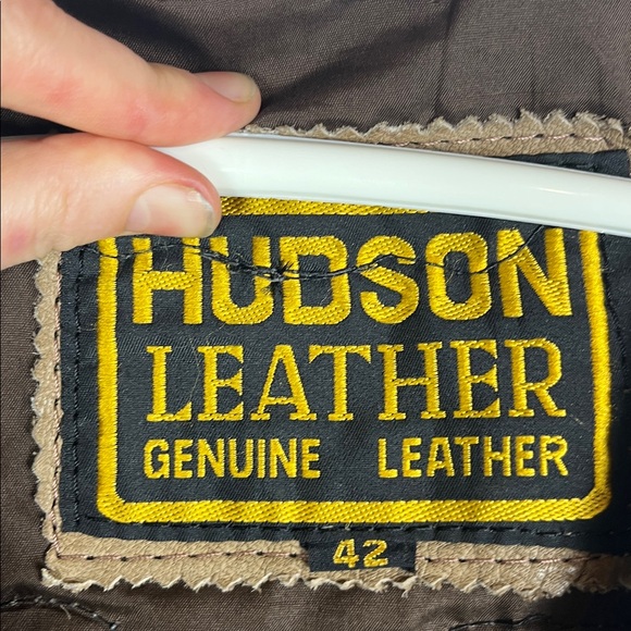 Hudson Leather Black and Tan Leather Braided Women's XL Vest with Laces and Flow - Picture 6 of 9